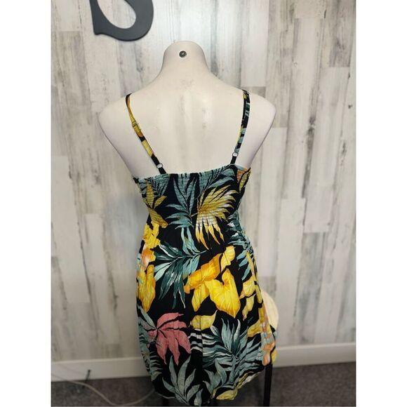 Summer dress - Picture 2 of 6